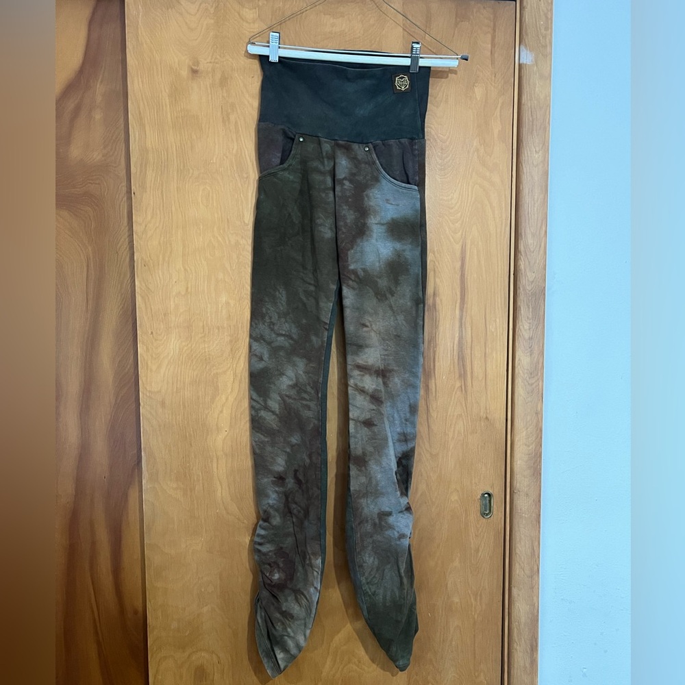 Sew Much Love Hemp leggings Small